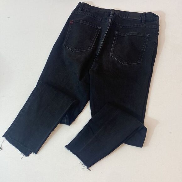 BDG Black Super High Rise Twig Ankle Jeans - Picture 6 of 6